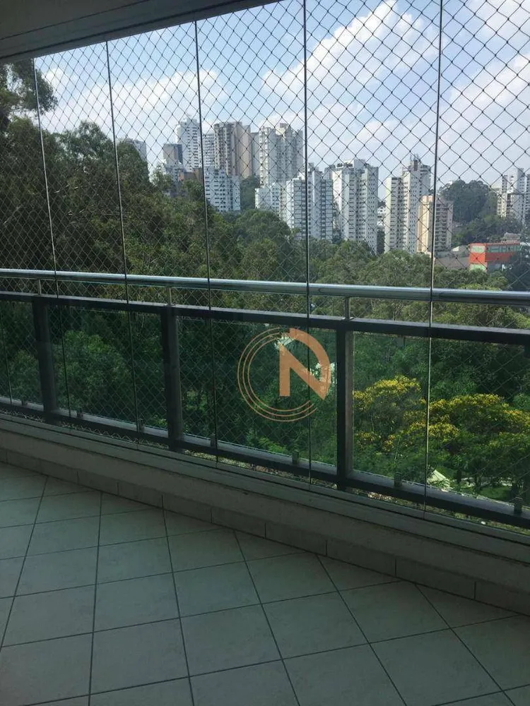 Apartamento, 3 quartos, 131 m² - Foto 2