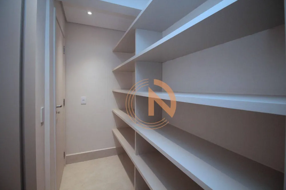 Apartamento, 3 quartos, 230 m² - Foto 4