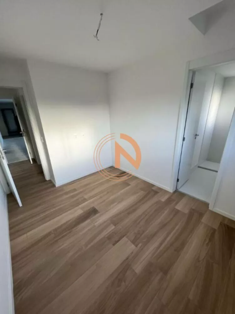 Apartamento à venda com 3 quartos, 143m² - Foto 2