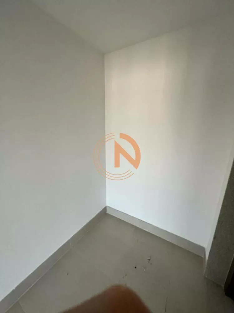 Apartamento à venda com 3 quartos, 143m² - Foto 7