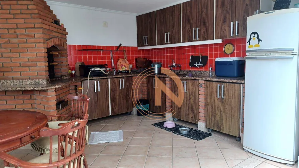 Casa, 4 quartos, 287 m² - Foto 2
