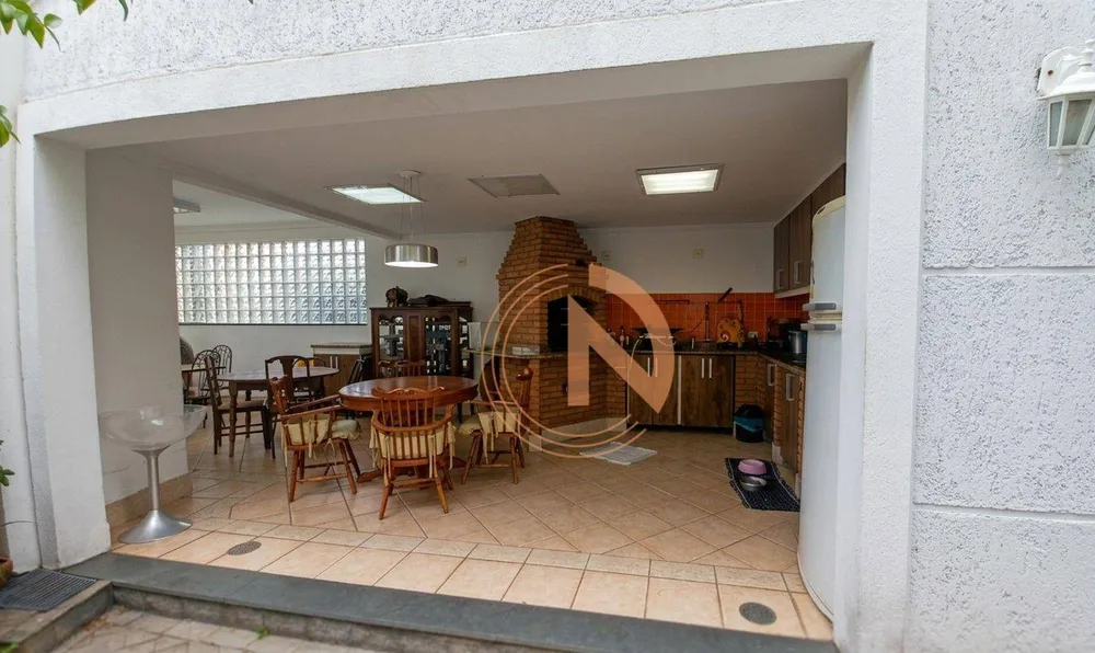 Casa, 4 quartos, 287 m² - Foto 1