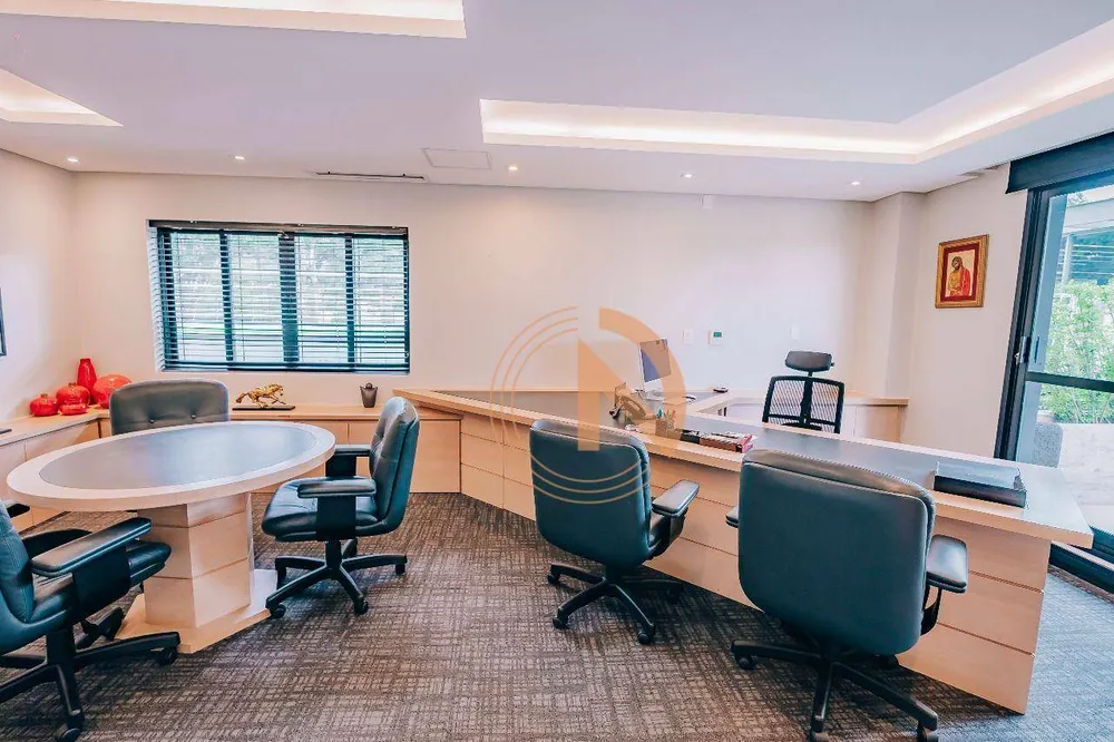 Prédio Inteiro, 1100 m² - Foto 1