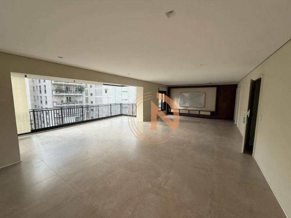Apartamento, 3 quartos, 226 m² - Foto 2