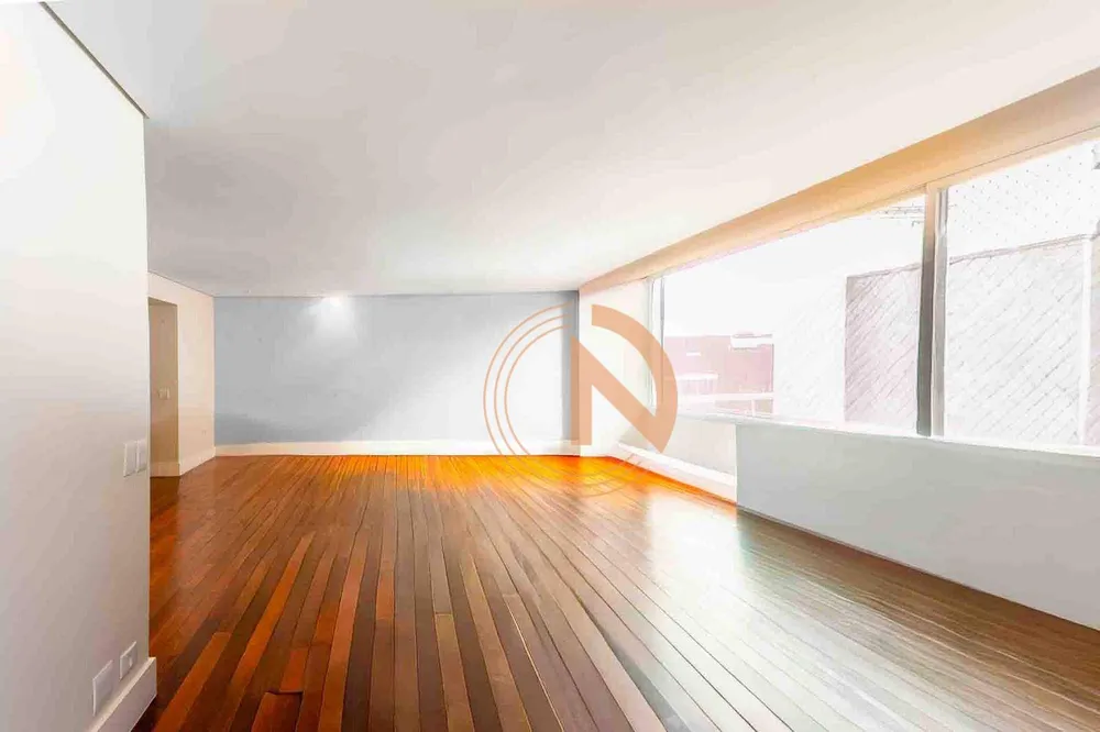 Apartamento, 3 quartos, 175 m² - Foto 1