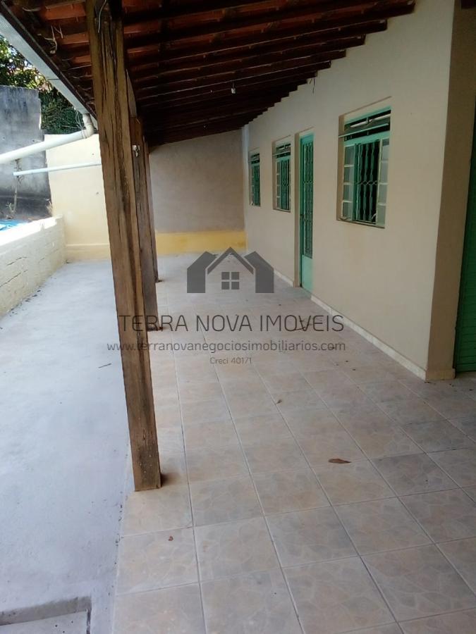 Casa à venda com 2 quartos, 86m² - Foto 1