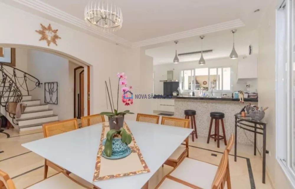 Casa à venda com 4 quartos, 560m² - Foto 6