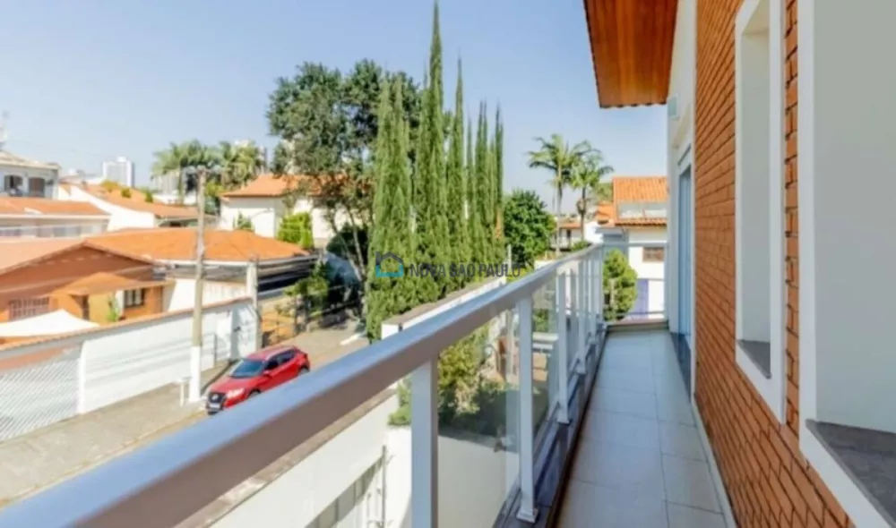 Casa à venda com 4 quartos, 560m² - Foto 2