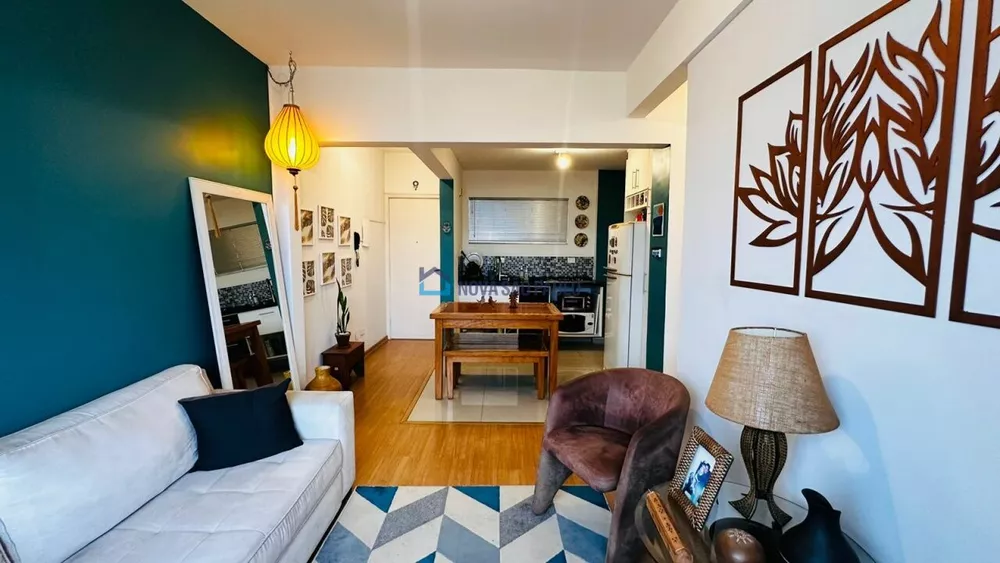 Apartamento à venda com 2 quartos, 61m² - Foto 1