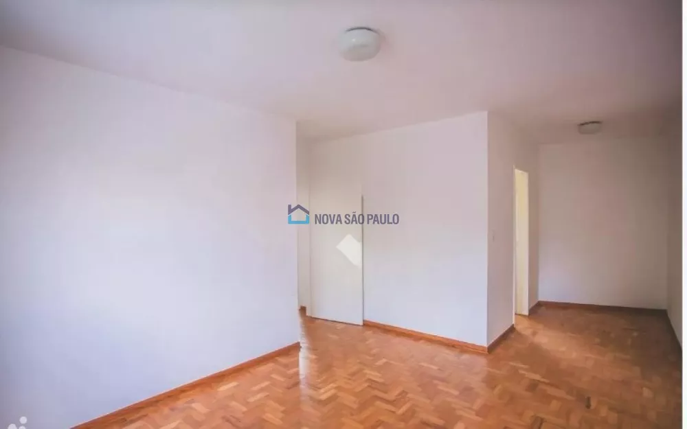 Casa para alugar com 3 quartos, 247m² - Foto 2