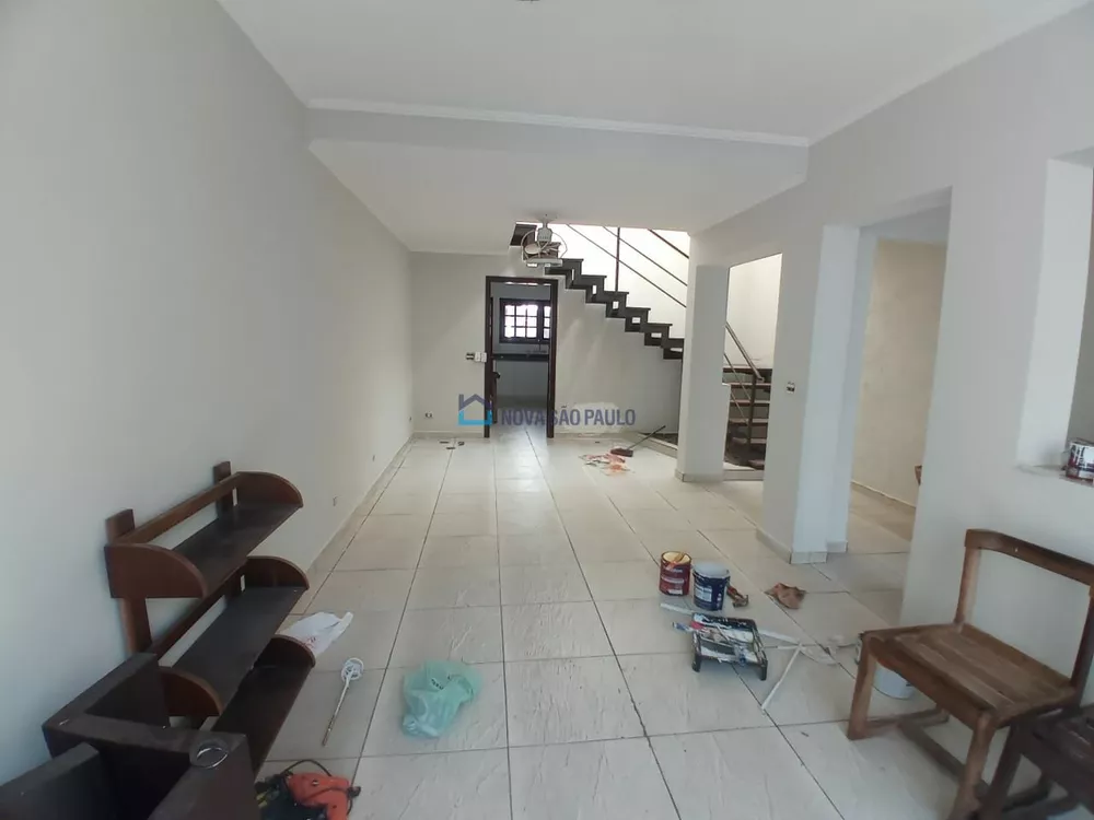 Casa para alugar com 3 quartos, 180m² - Foto 3