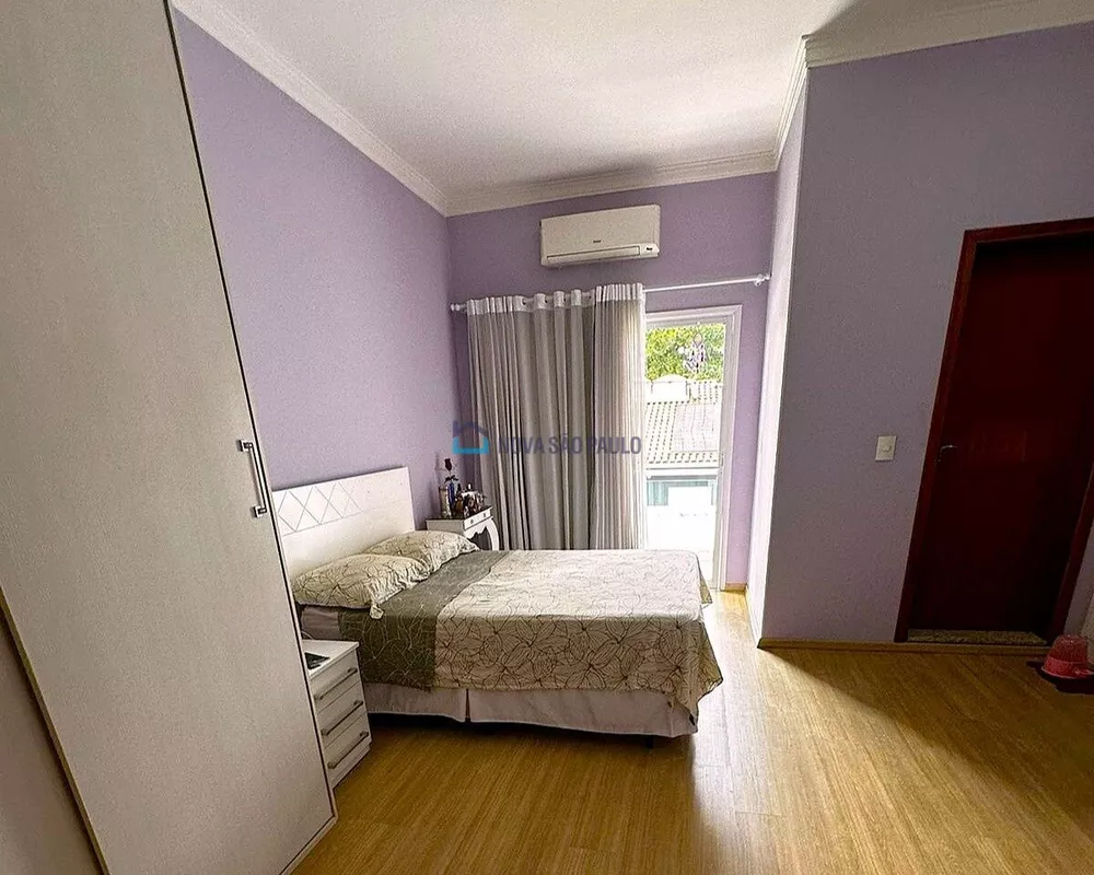 Casa à venda com 4 quartos, 300m² - Foto 15