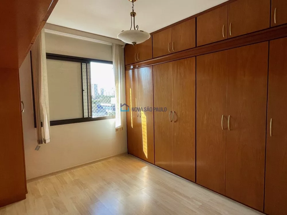 Apartamento à venda com 2 quartos, 68m² - Foto 1