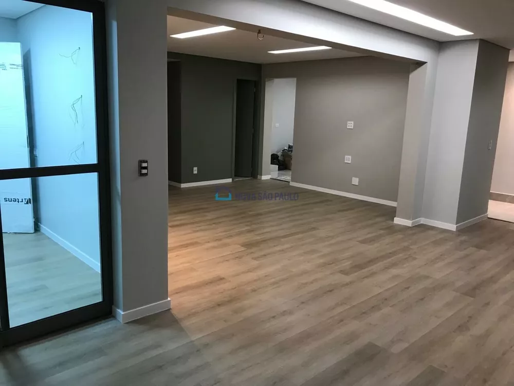 Apartamento à venda com 3 quartos, 162m² - Foto 1