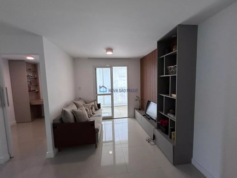 Apartamento à venda com 2 quartos, 67m² - Foto 1