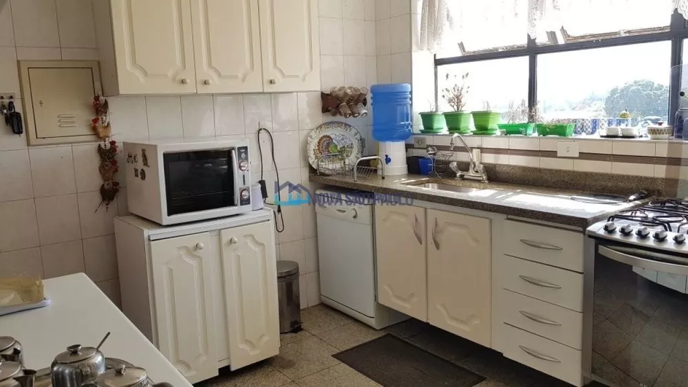 Apartamento à venda com 3 quartos, 110m² - Foto 2