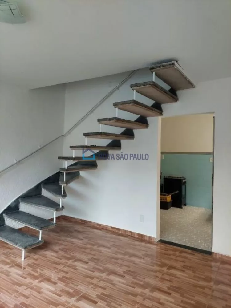 Casa à venda com 3 quartos, 90m² - Foto 4