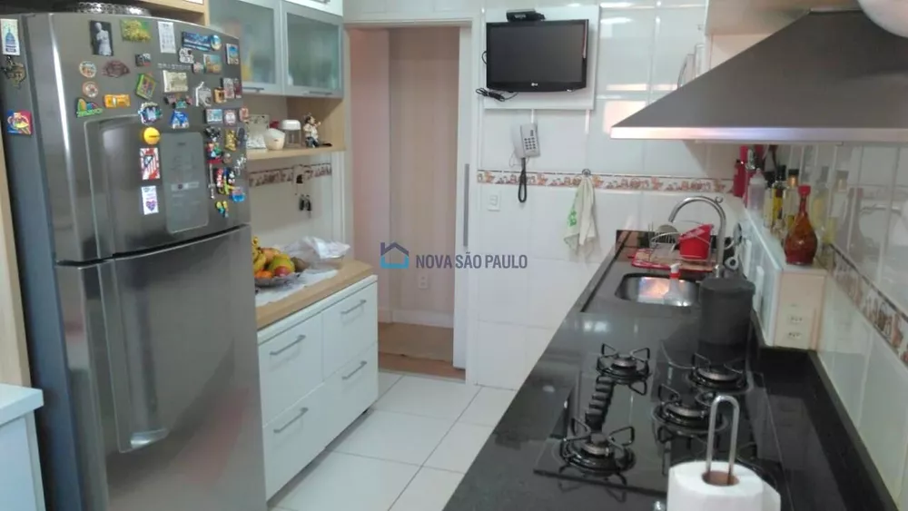 Apartamento à venda com 3 quartos, 93m² - Foto 2