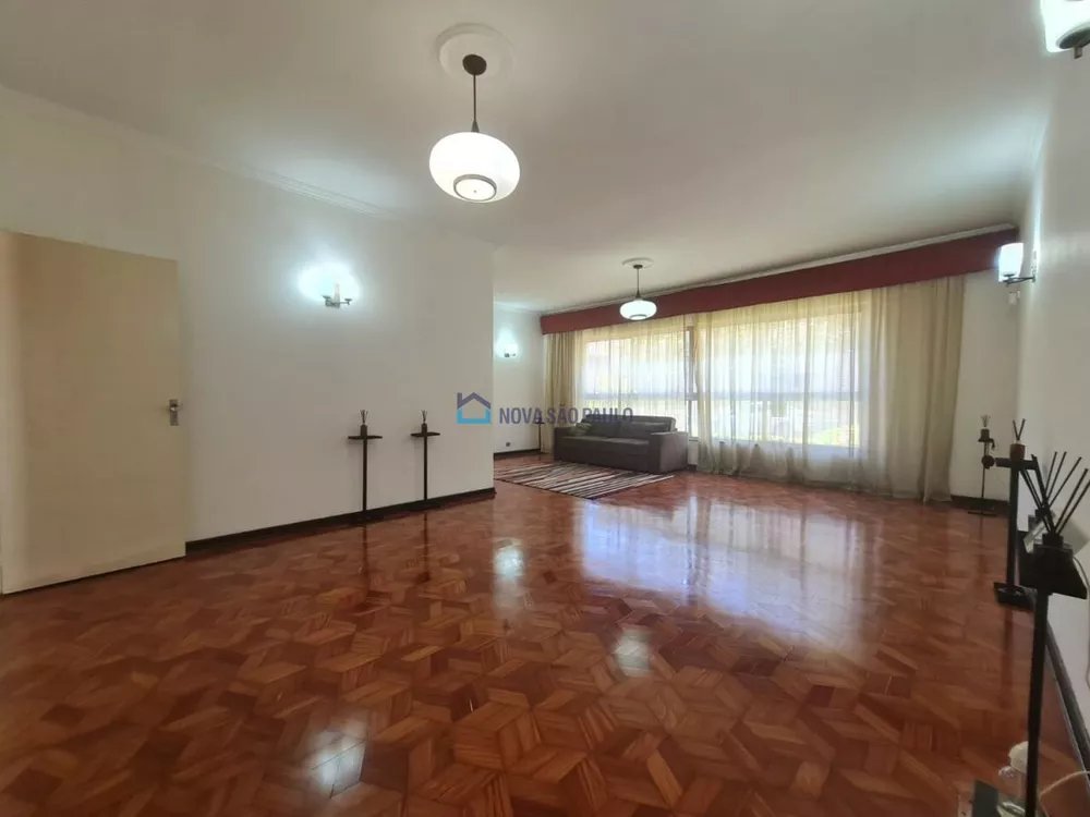 Casa à venda com 3 quartos, 235m² - Foto 3