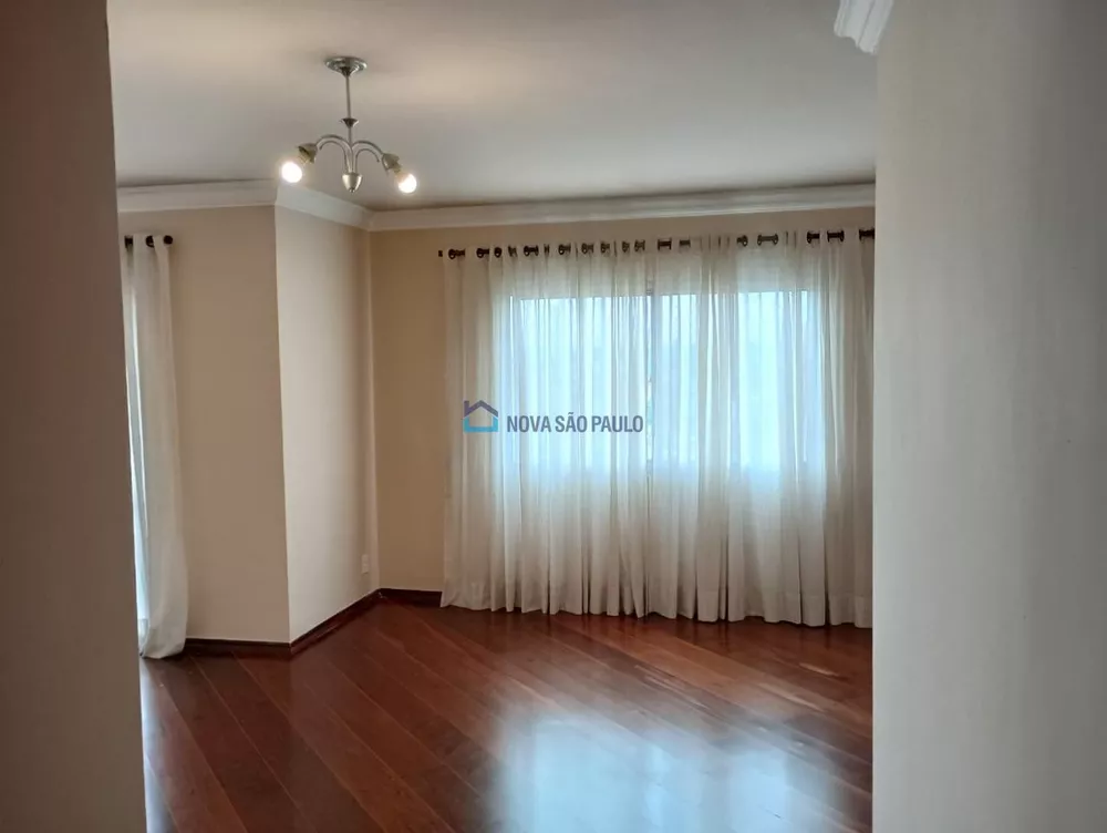 Apartamento à venda com 3 quartos, 125m² - Foto 1