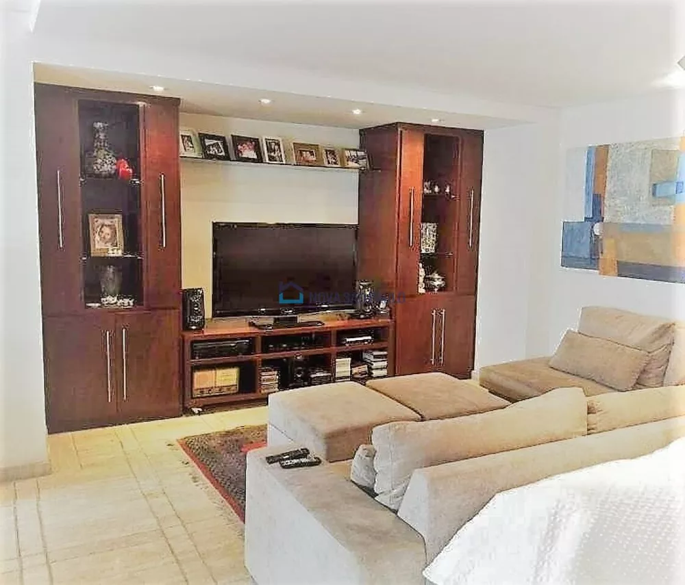 Casa à venda com 6 quartos, 600m² - Foto 4