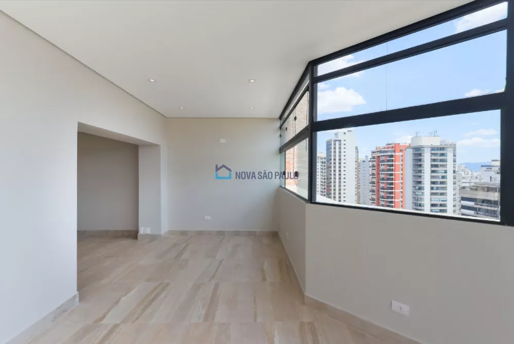 Apartamento à venda com 3 quartos, 248m² - Foto 2