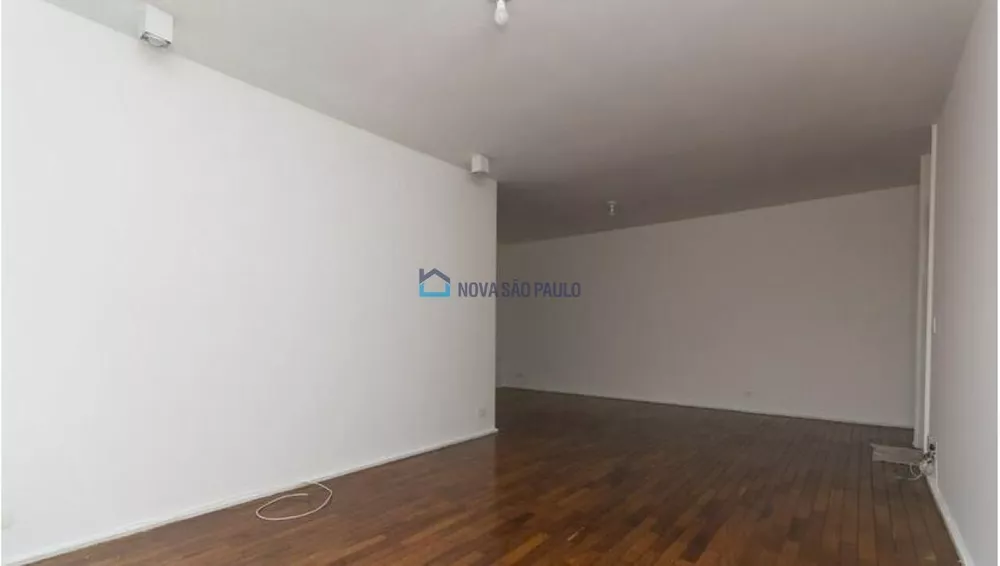 Apartamento à venda com 3 quartos, 117m² - Foto 3