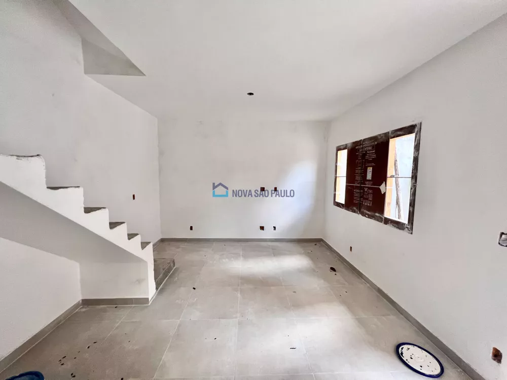 Casa à venda com 3 quartos, 80m² - Foto 4