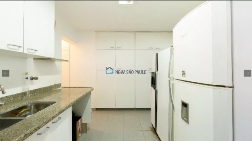 Apartamento à venda com 3 quartos, 170m² - Foto 2