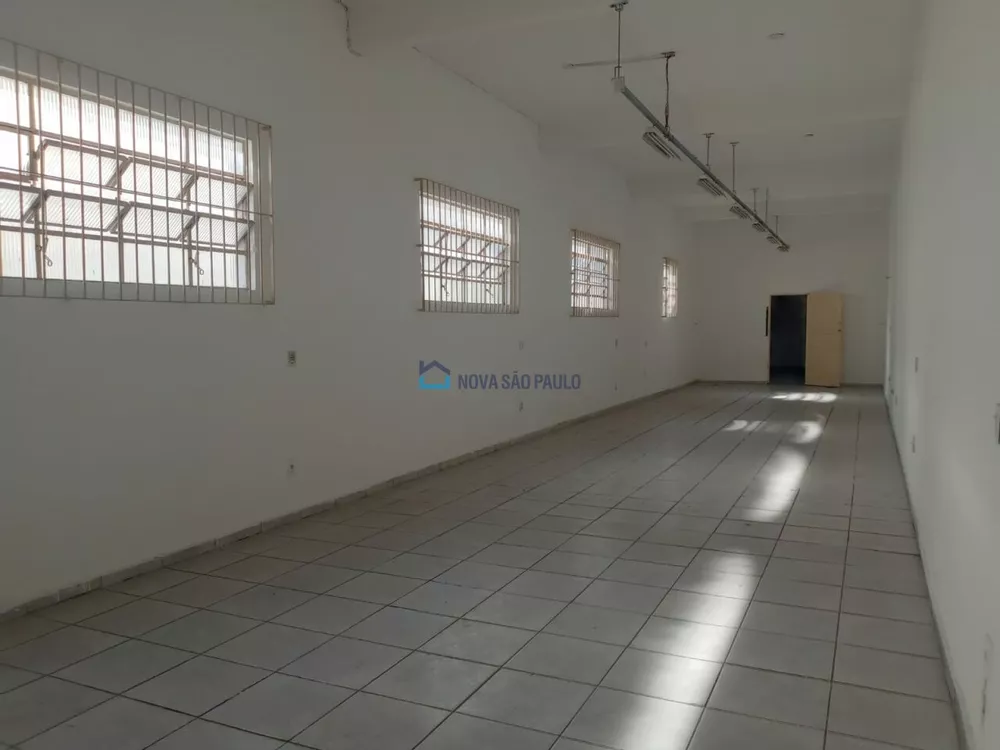 Casa à venda com 3 quartos, 360m² - Foto 4