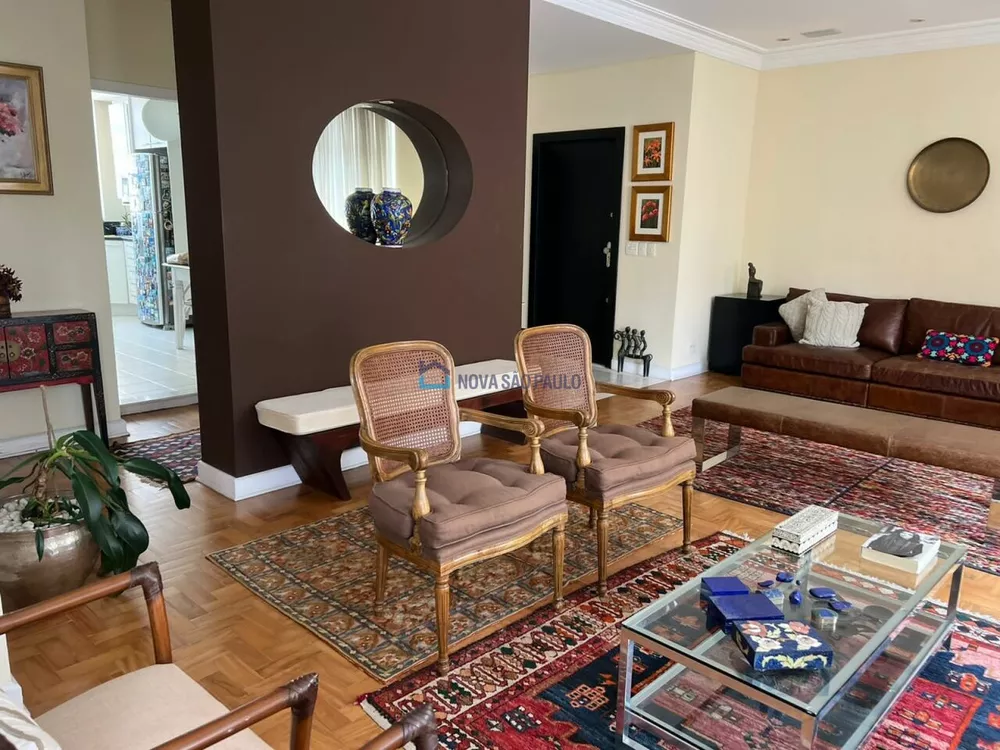 Apartamento à venda com 3 quartos, 154m² - Foto 1