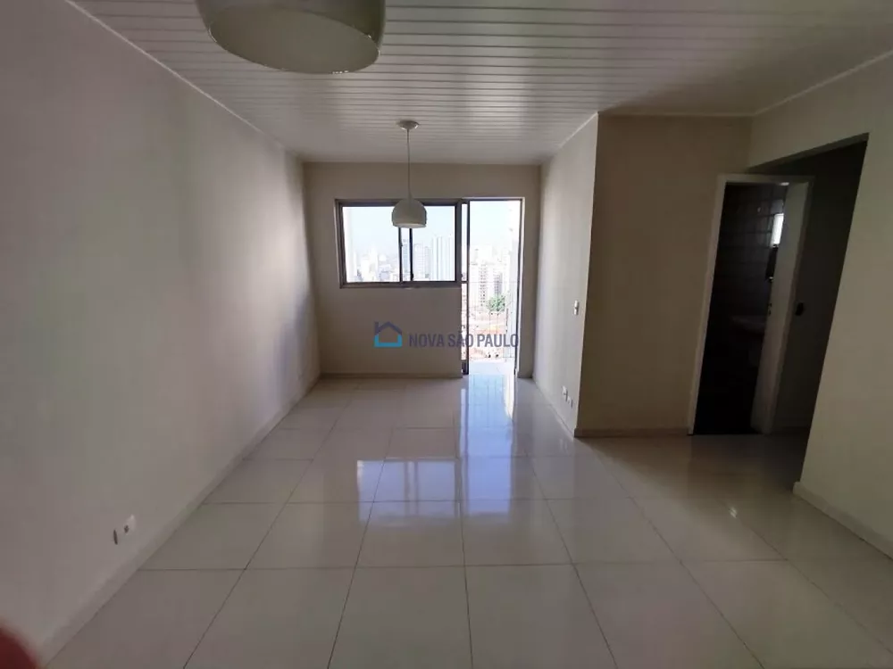 Apartamento à venda com 2 quartos, 64m² - Foto 2