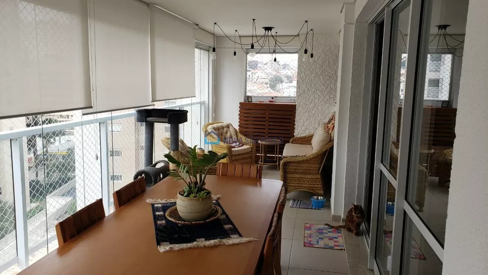 Apartamento à venda com 3 quartos, 140m² - Foto 6