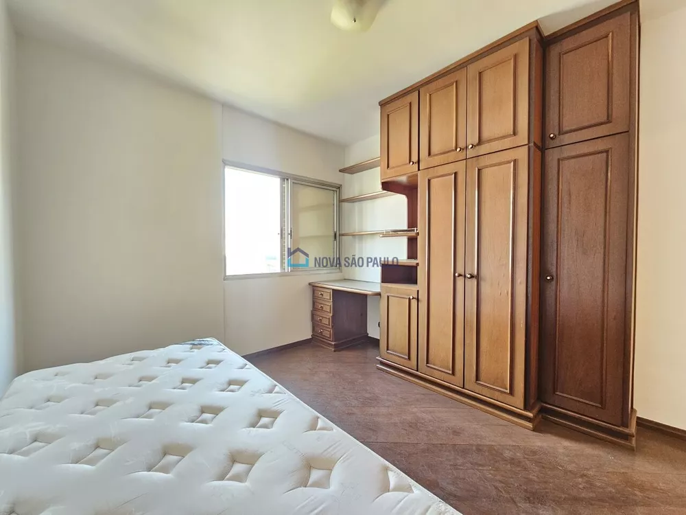 Apartamento à venda com 3 quartos, 90m² - Foto 1