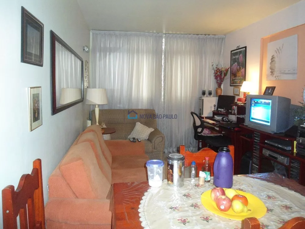 Apartamento à venda com 1 quarto, 45m² - Foto 1