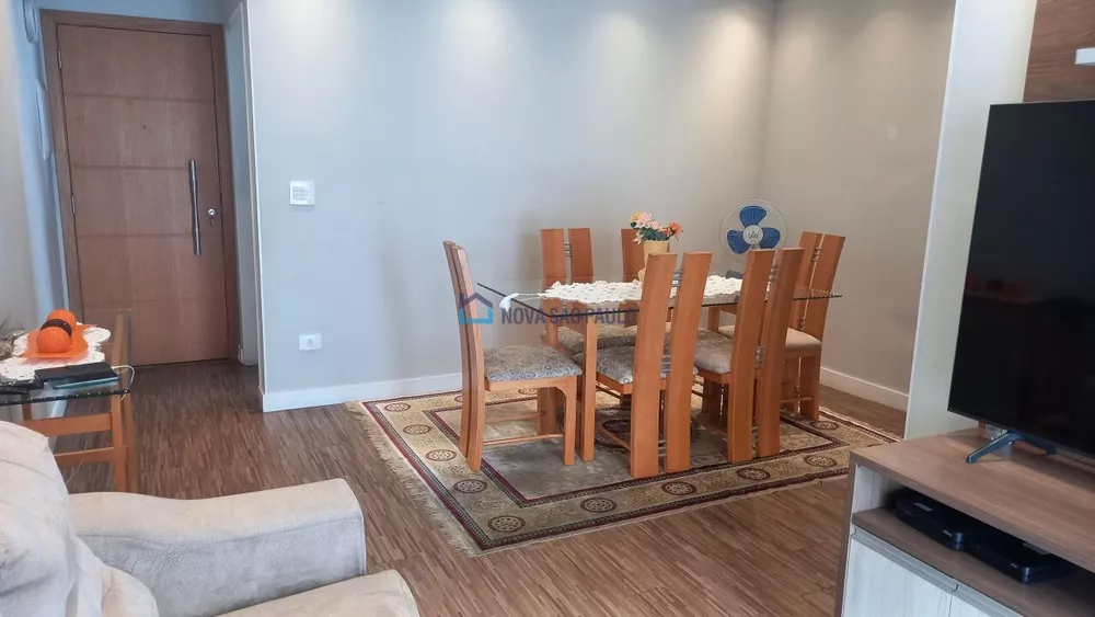 Apartamento à venda com 3 quartos, 75m² - Foto 2