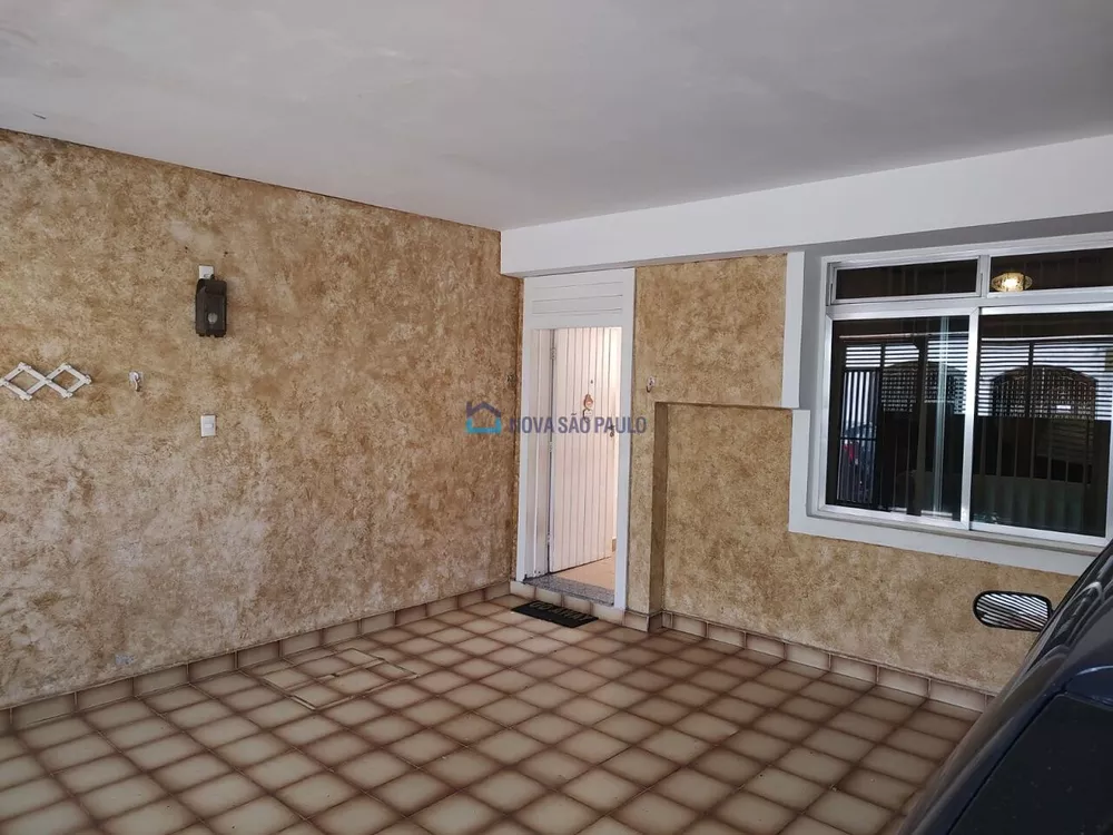 Casa à venda com 4 quartos, 178m² - Foto 1