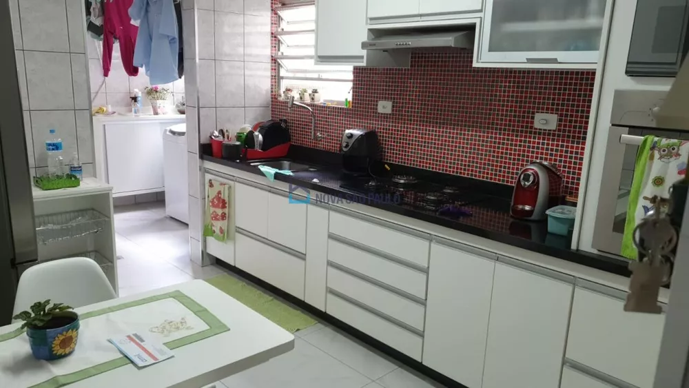 Apartamento à venda com 3 quartos, 90m² - Foto 1