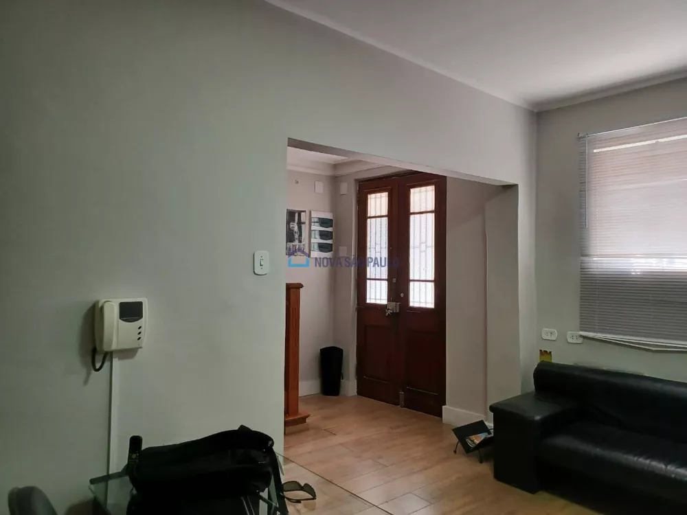 Casa à venda com 3 quartos, 224m² - Foto 2