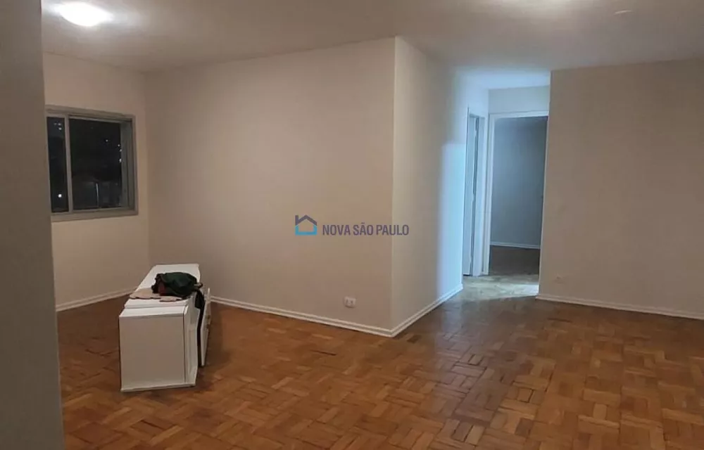 Apartamento à venda com 2 quartos, 68m² - Foto 1