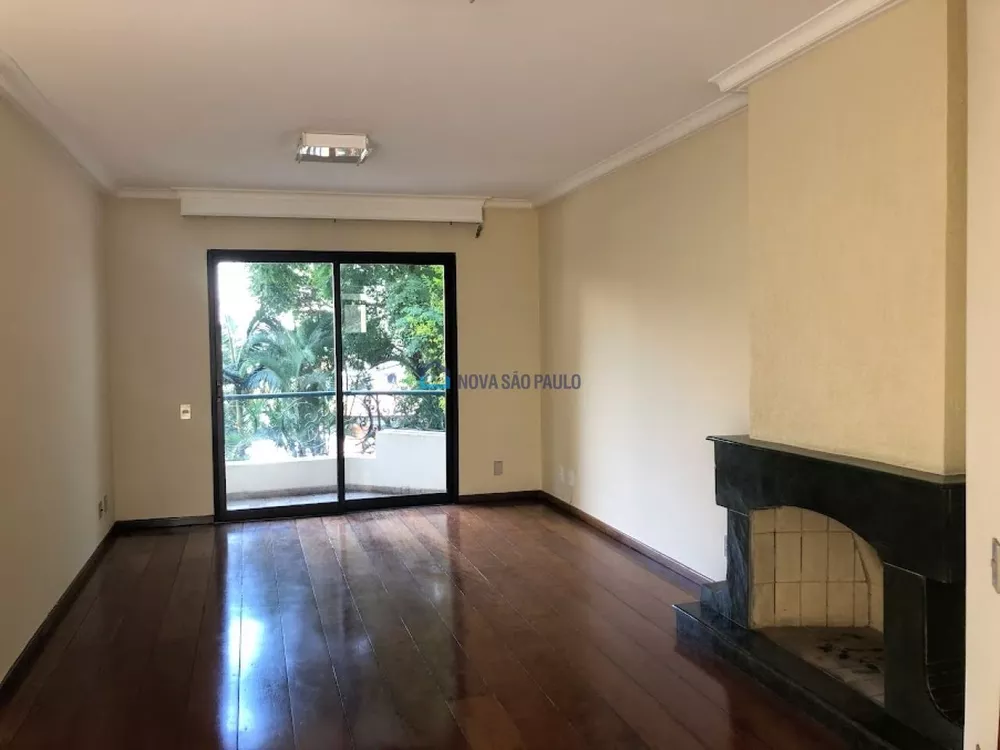 Apartamento para alugar com 3 quartos, 140m² - Foto 1