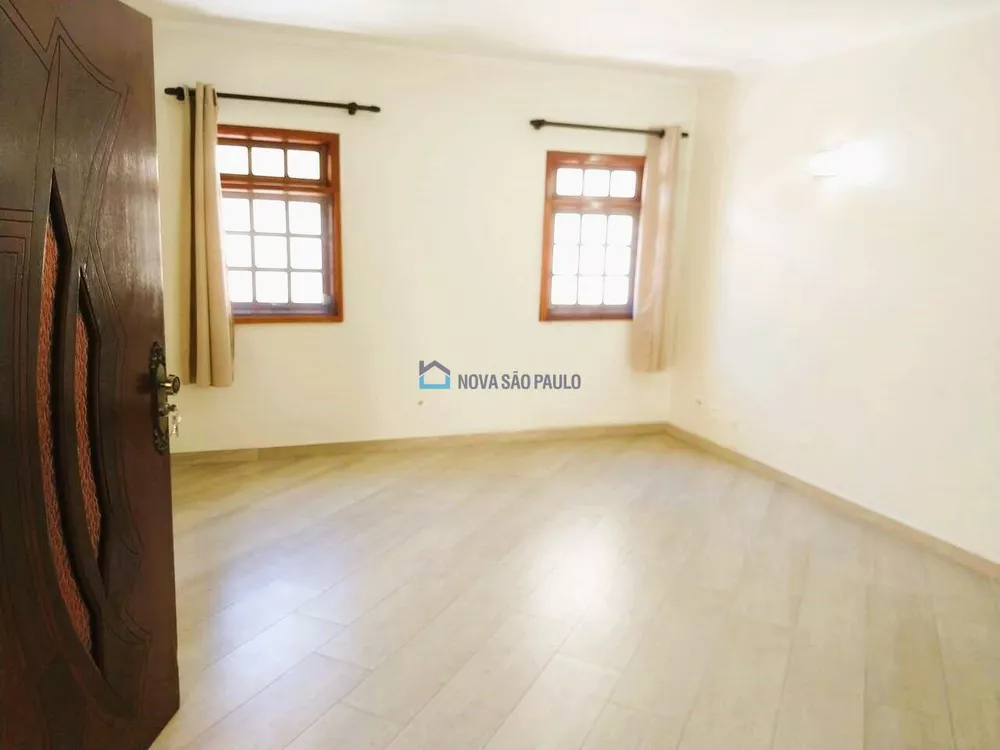 Casa à venda com 3 quartos, 110m² - Foto 1