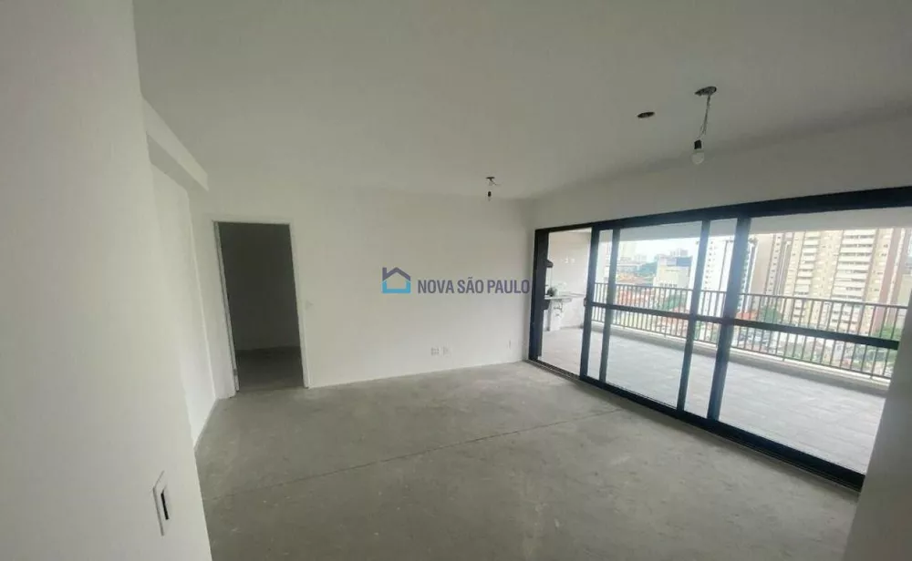 Apartamento à venda com 3 quartos, 147m² - Foto 3