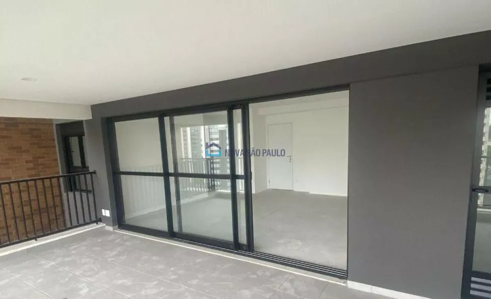 Apartamento à venda com 3 quartos, 147m² - Foto 2