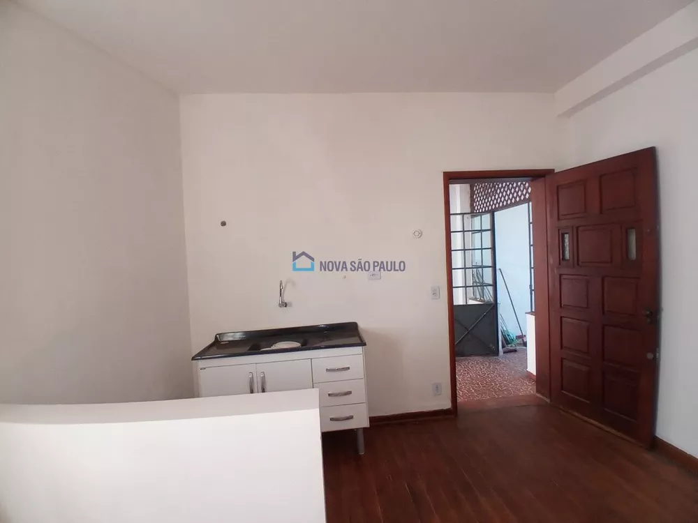 Casa para alugar com 1 quarto, 45m² - Foto 4