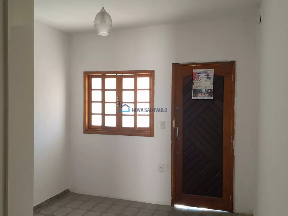 Casa à venda com 2 quartos, 71m² - Foto 2