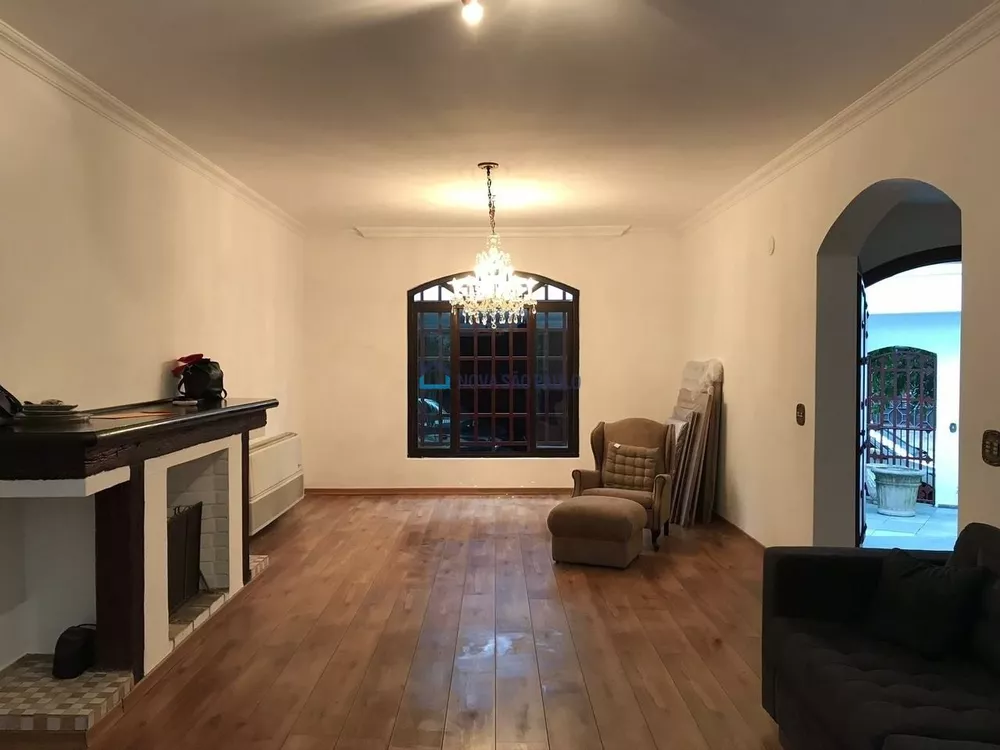 Casa à venda com 4 quartos, 365m² - Foto 2