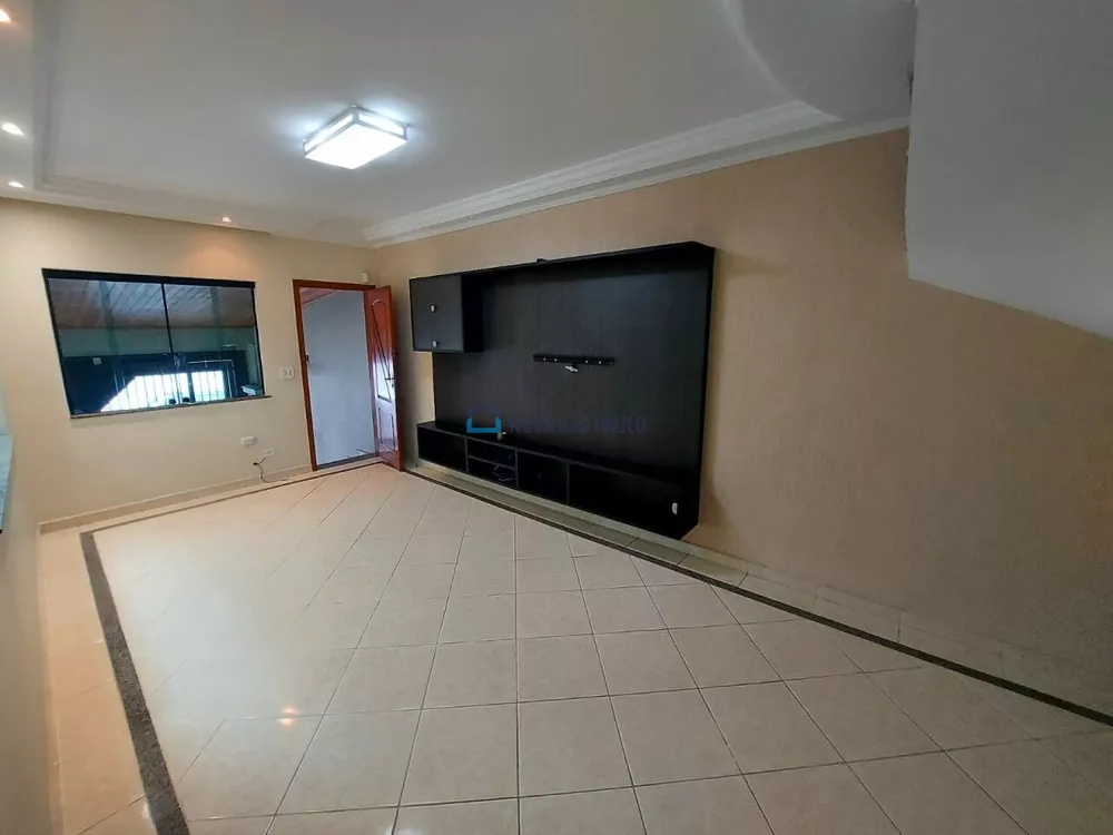 Casa à venda com 3 quartos, 122m² - Foto 1