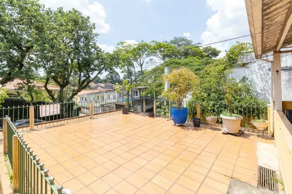 Casa Comercial à venda com 6 quartos, 311m² - Foto 4