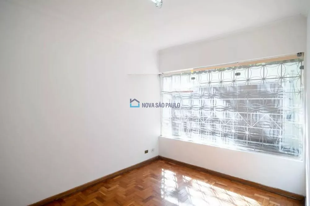 Casa para alugar com 3 quartos, 300m² - Foto 1